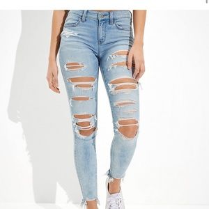American Eagle Sz12 Low rise NWT!!!